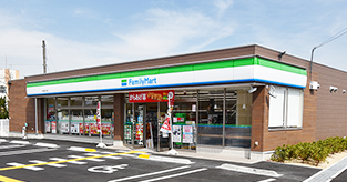 有馬富士南店　ファミリーマート